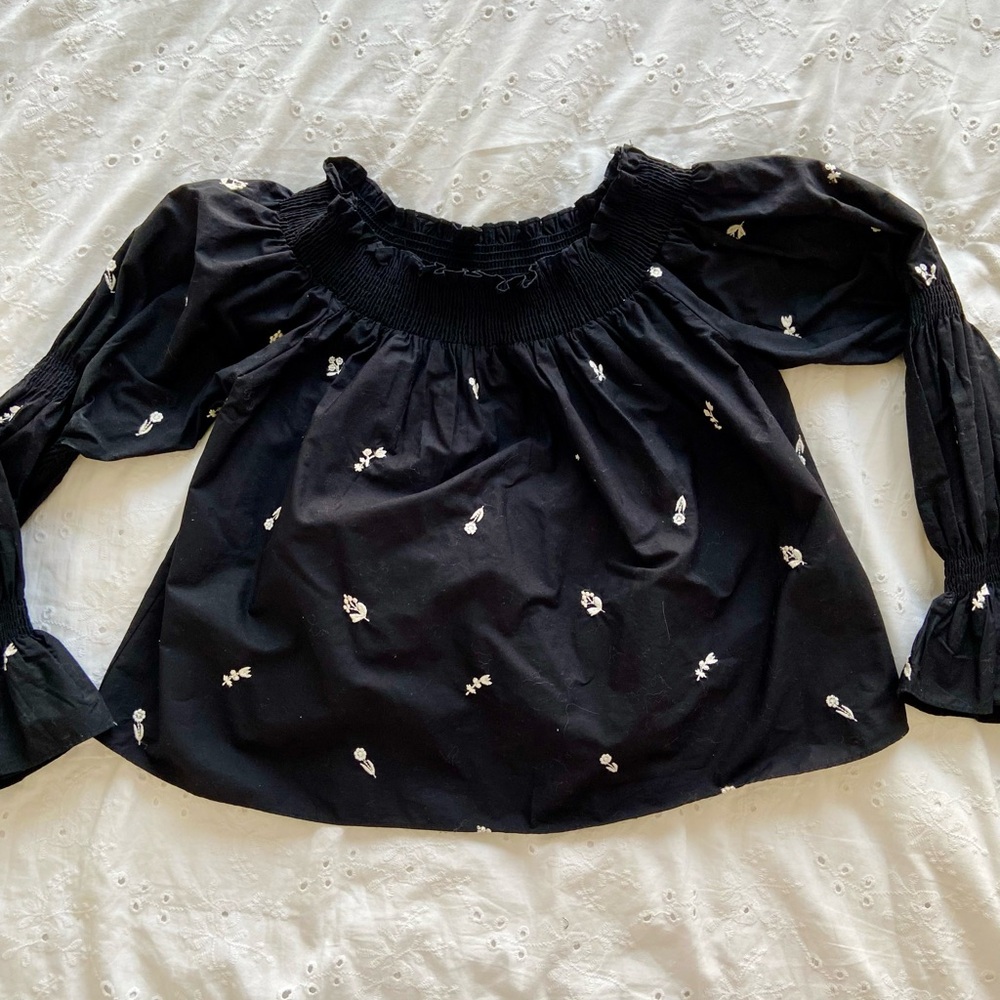 Zara Off-the-Shoulder Long Sleeve Blouse (Size S)